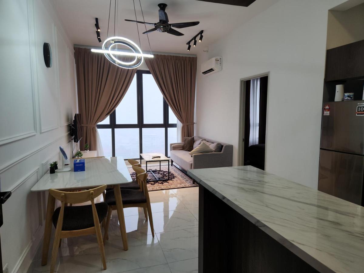 Nusa Luxurious Suite Kota Bharu Exterior photo