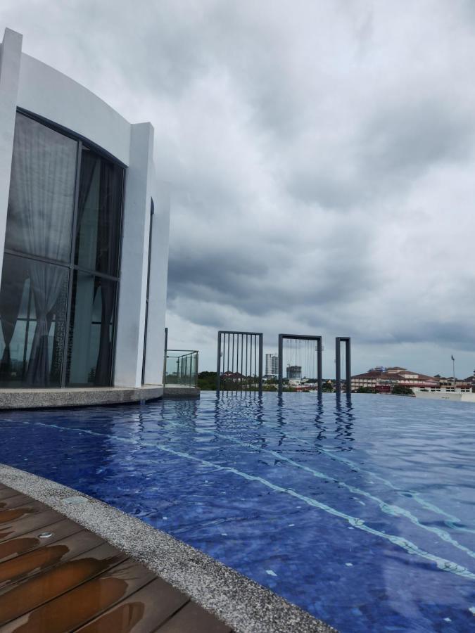 Nusa Luxurious Suite Kota Bharu Exterior photo