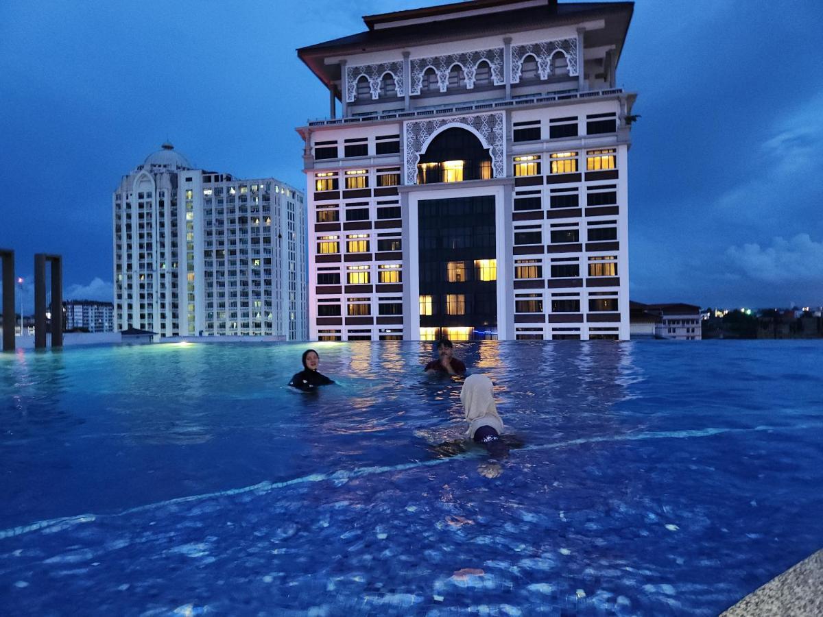 Nusa Luxurious Suite Kota Bharu Exterior photo